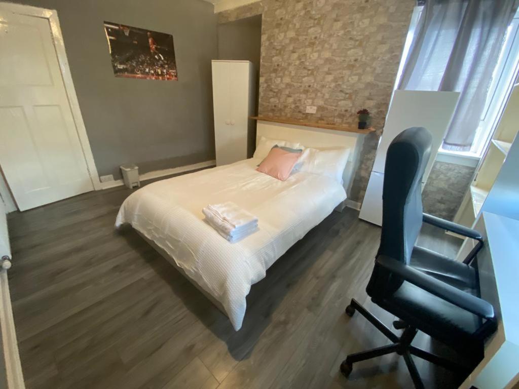 Lovely Private Room In Sandilands Dr Ab24 Aberdeen Exterior photo