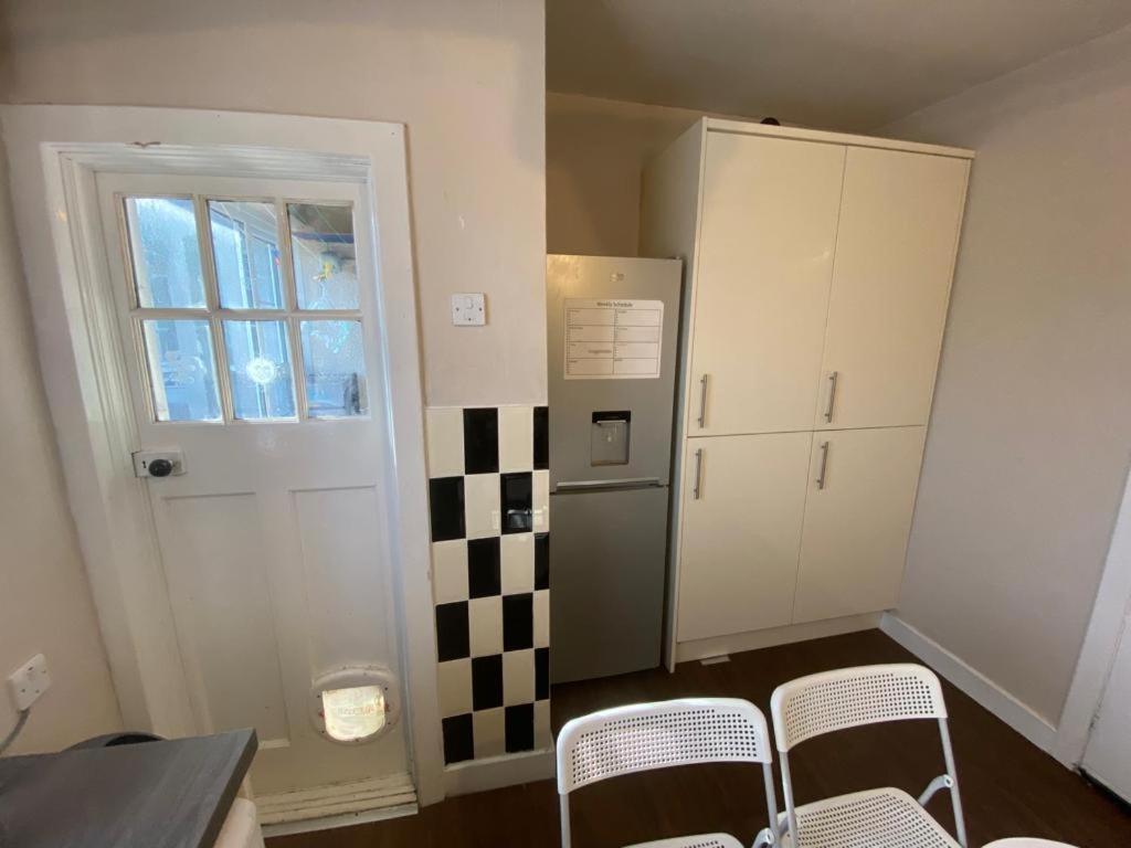 Lovely Private Room In Sandilands Dr Ab24 Aberdeen Exterior photo